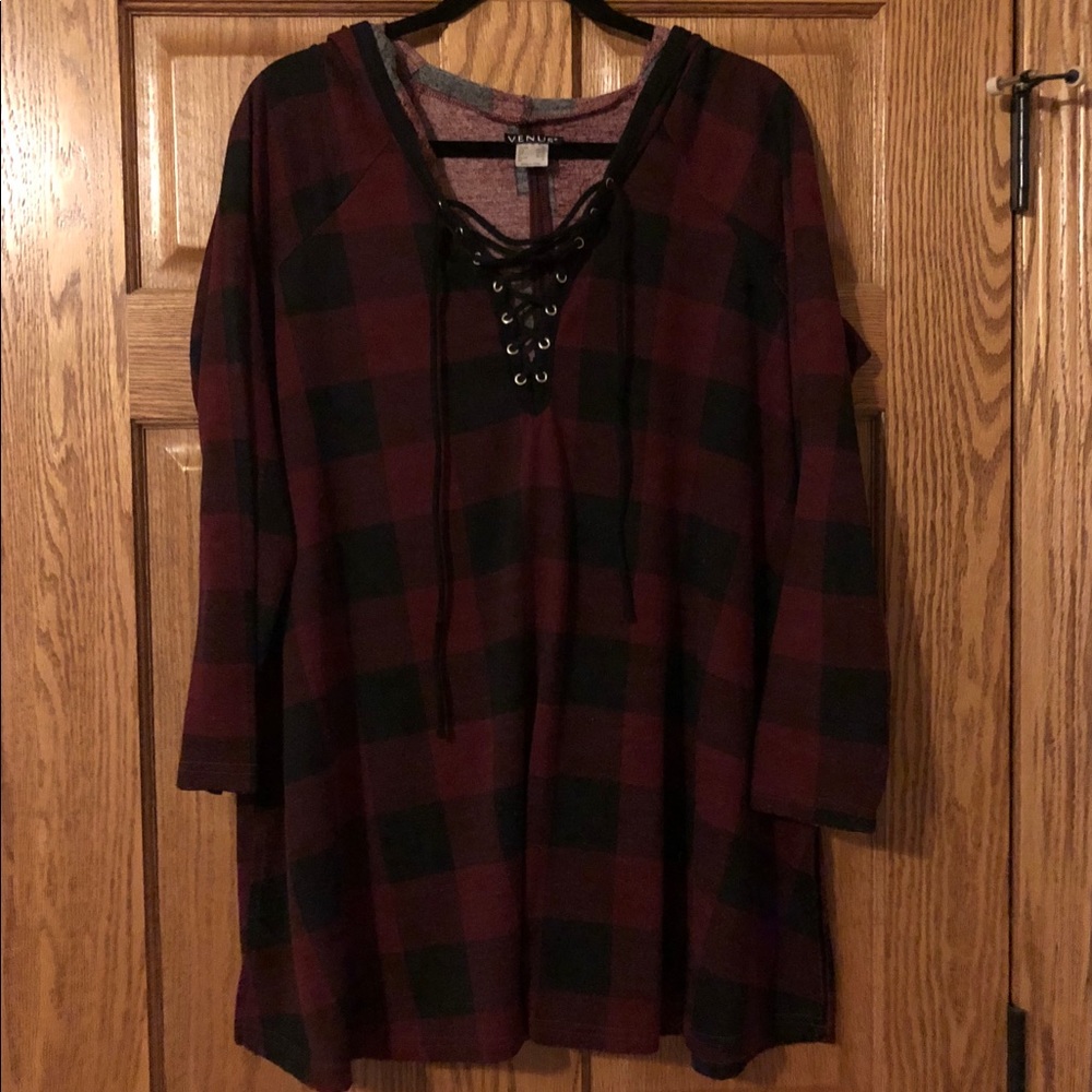 Plaid Venus tunic w/ hood